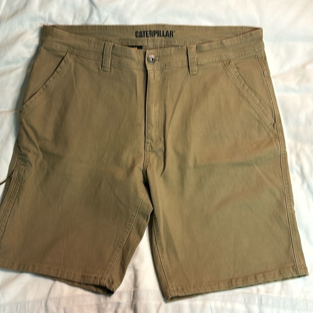 Caterpillar Men’s Workwear Khaki Shorts Size 36